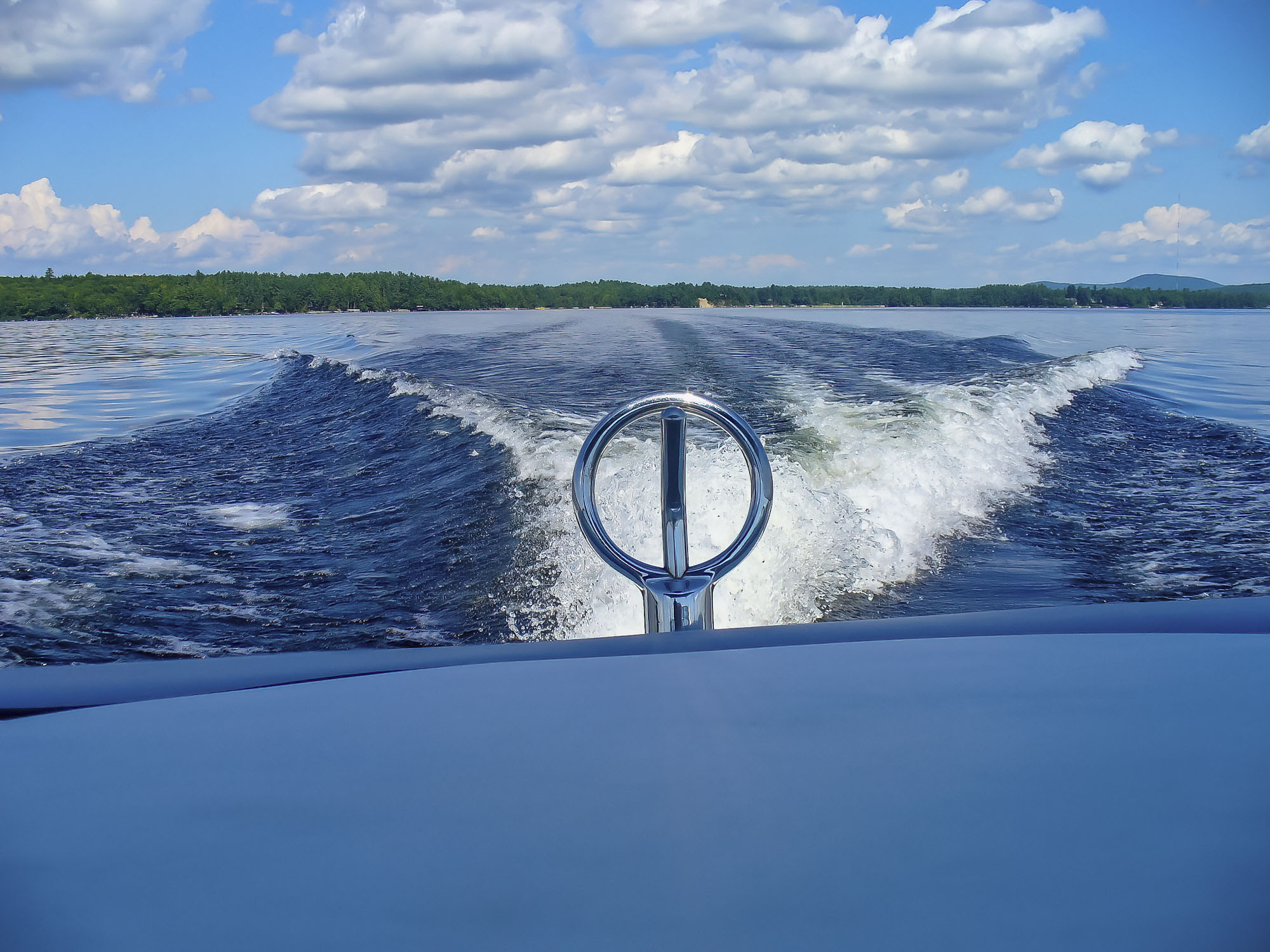 looking backwards from the boat Monsieur S and seeing the wake